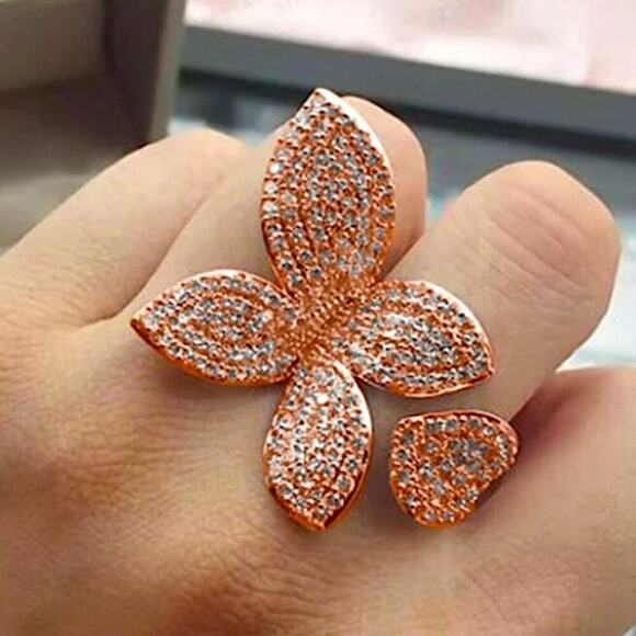 Rose Gold Four Leaf Clover Zircon Ring - Picture 1 of 5